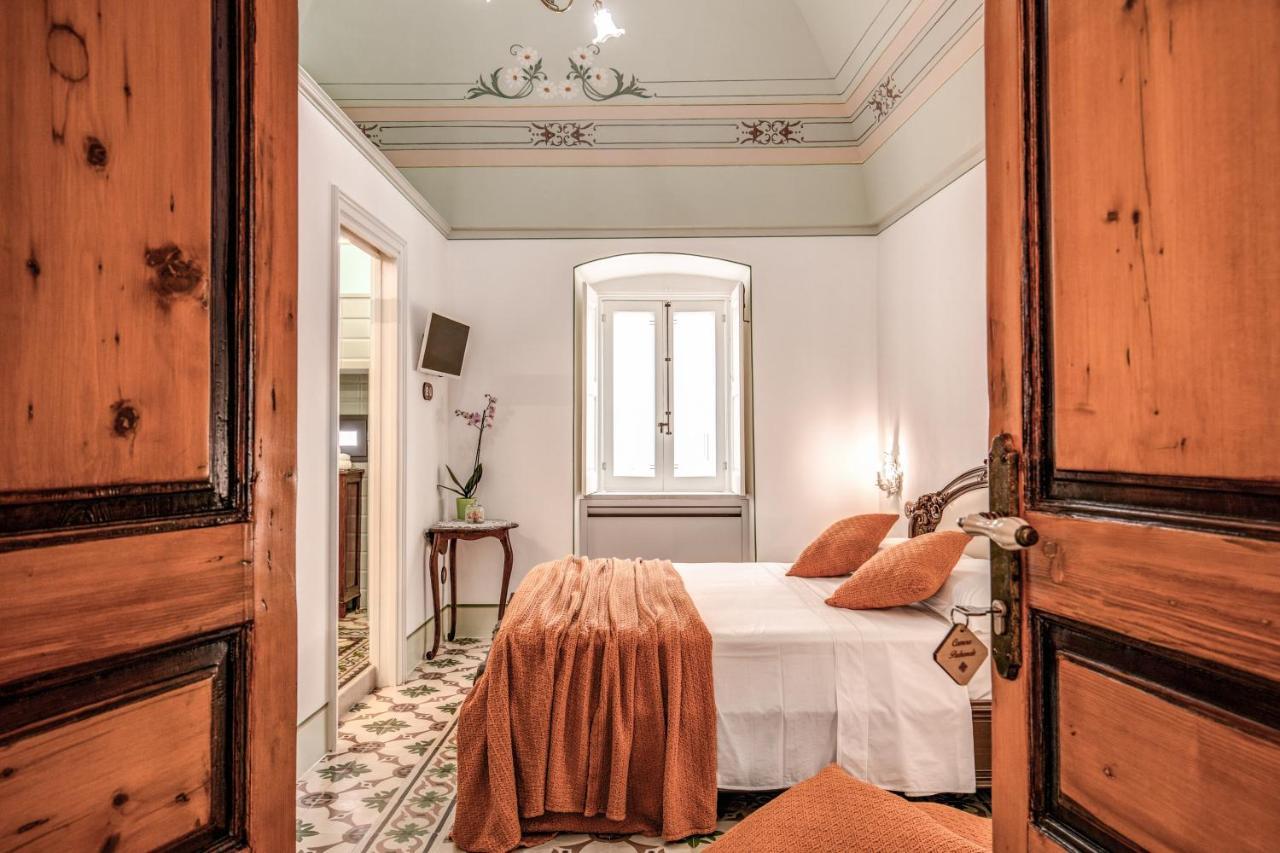 Palazzo Stunis - Dimora Di Charme Bed & Breakfast Ostuni Luaran gambar